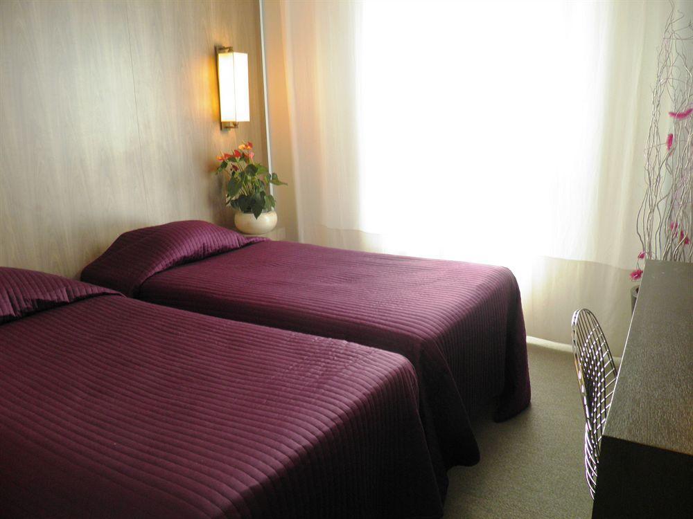 Bliss Hotel Cogolin Eksteriør billede